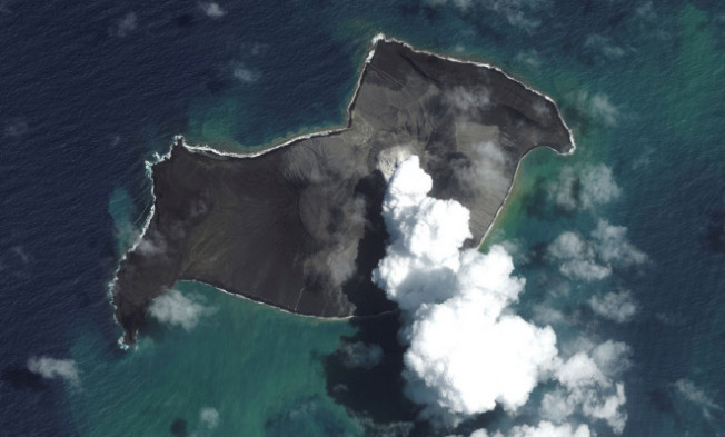 Lý do núi lửa Tonga gây vụ nổ 'nghìn năm có một'