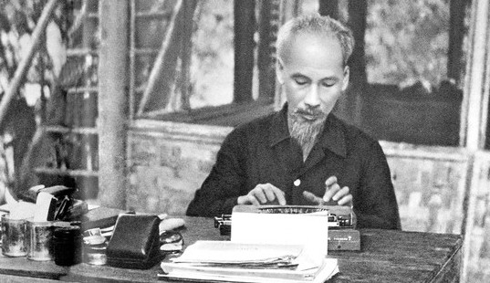 Đạo đức cách mạng trong tư tưởng và di sản Hồ Chí Minh <br> GS HOÀNG CHÍ BẢO